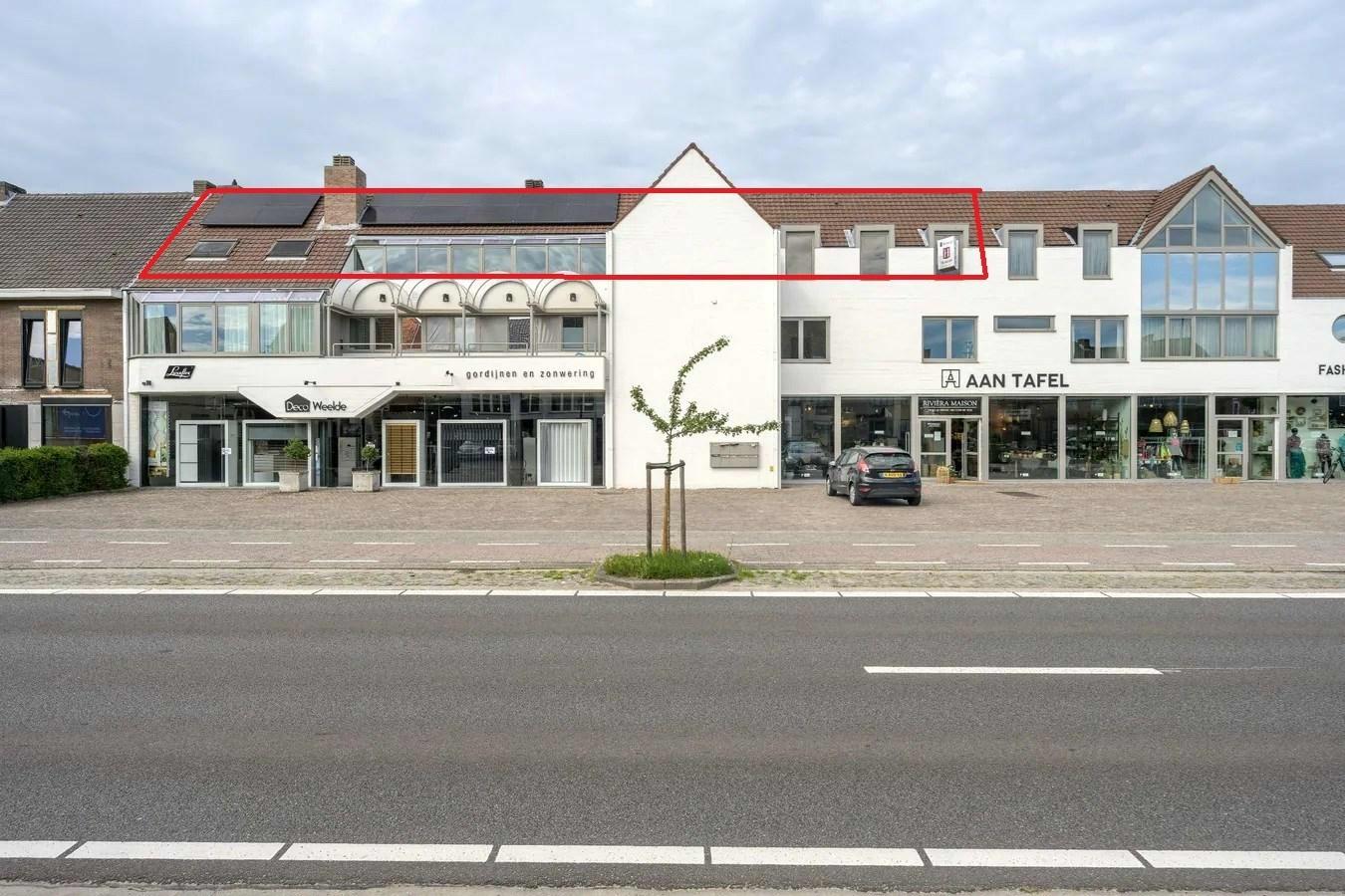 Zeer ruim appartement (178m²) met terras van 89m² , 2 slaapkamers en 2 badkamers