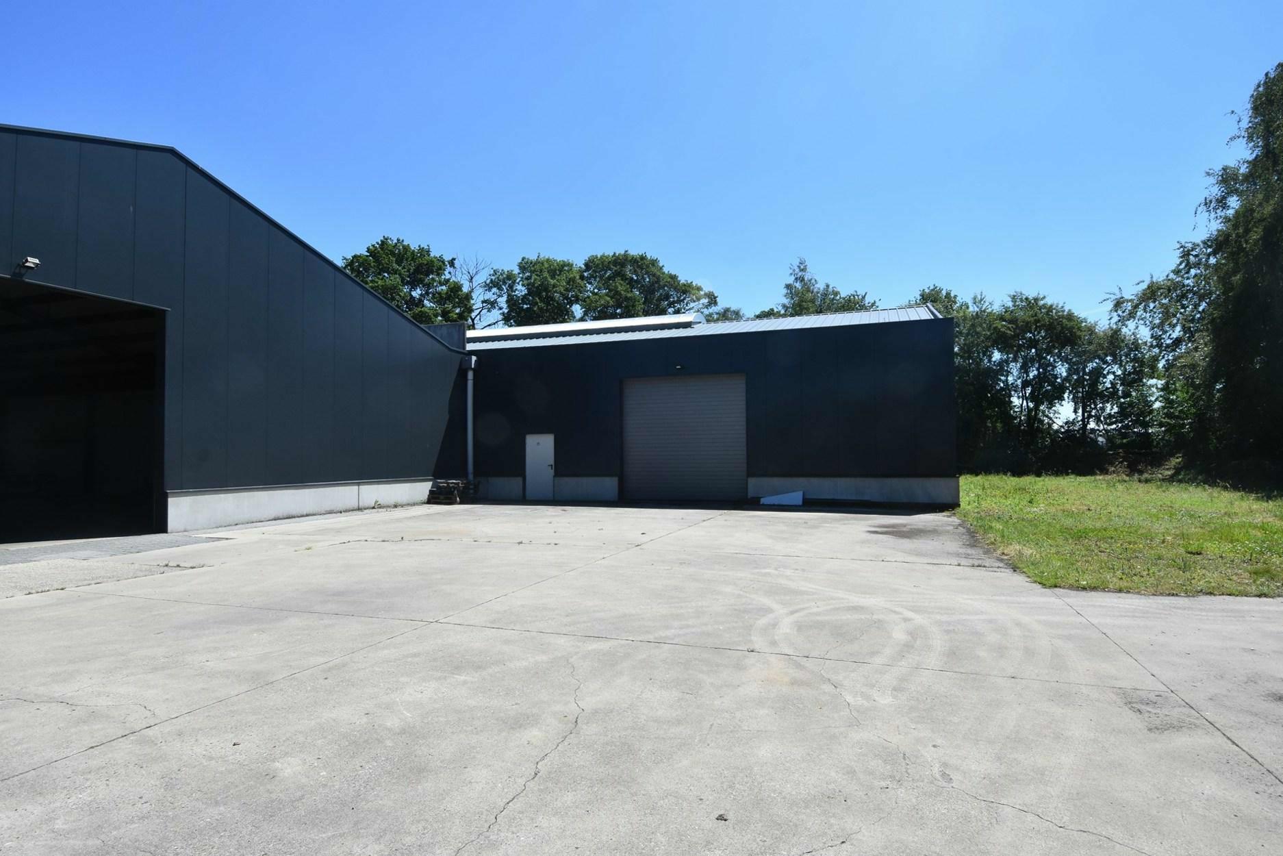 Atelier/opslag unit ca. 800m² te Retie 