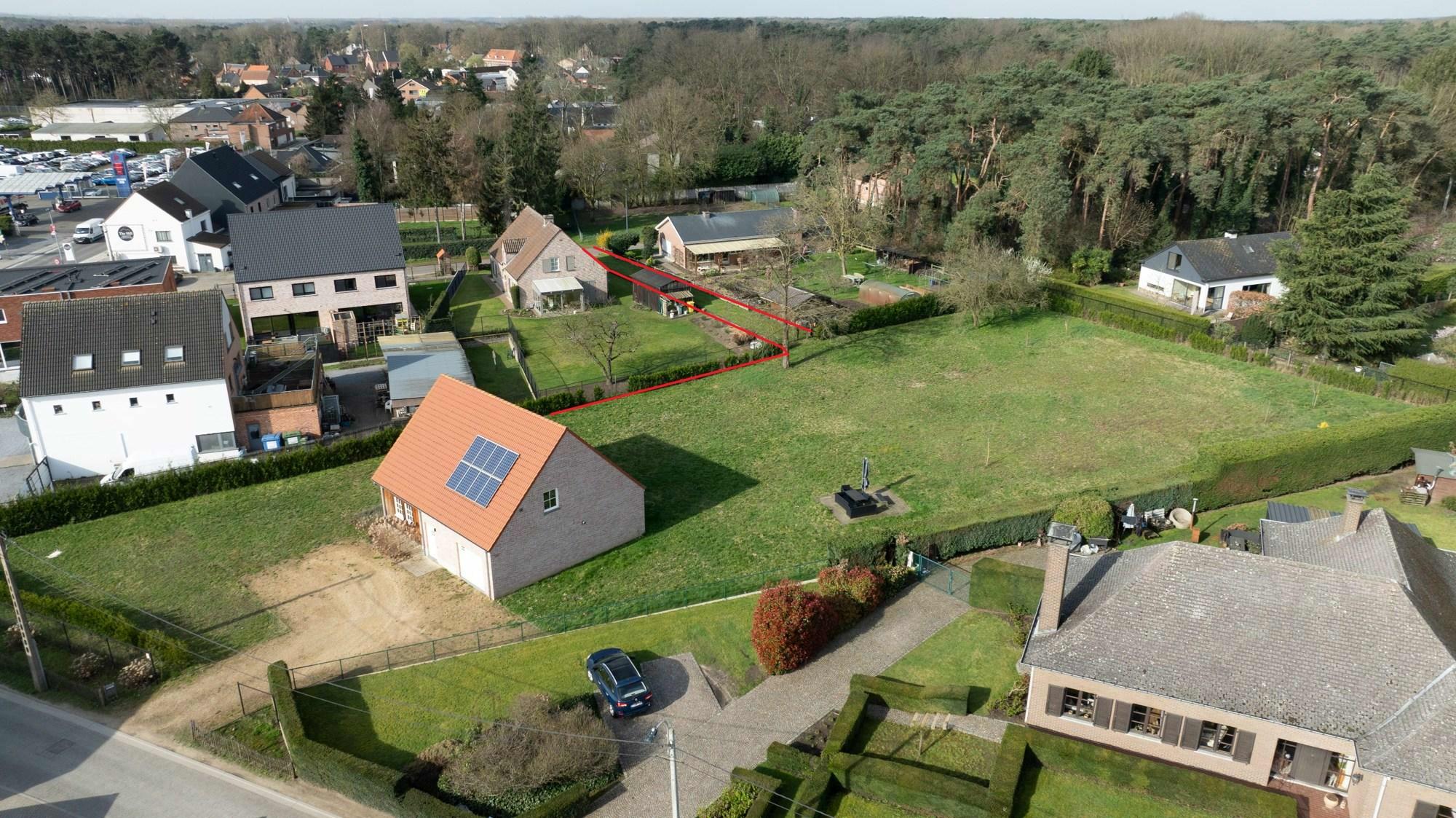 Gunstig gelegen charmante en energiezuinige woning op een perceel van 3292m²