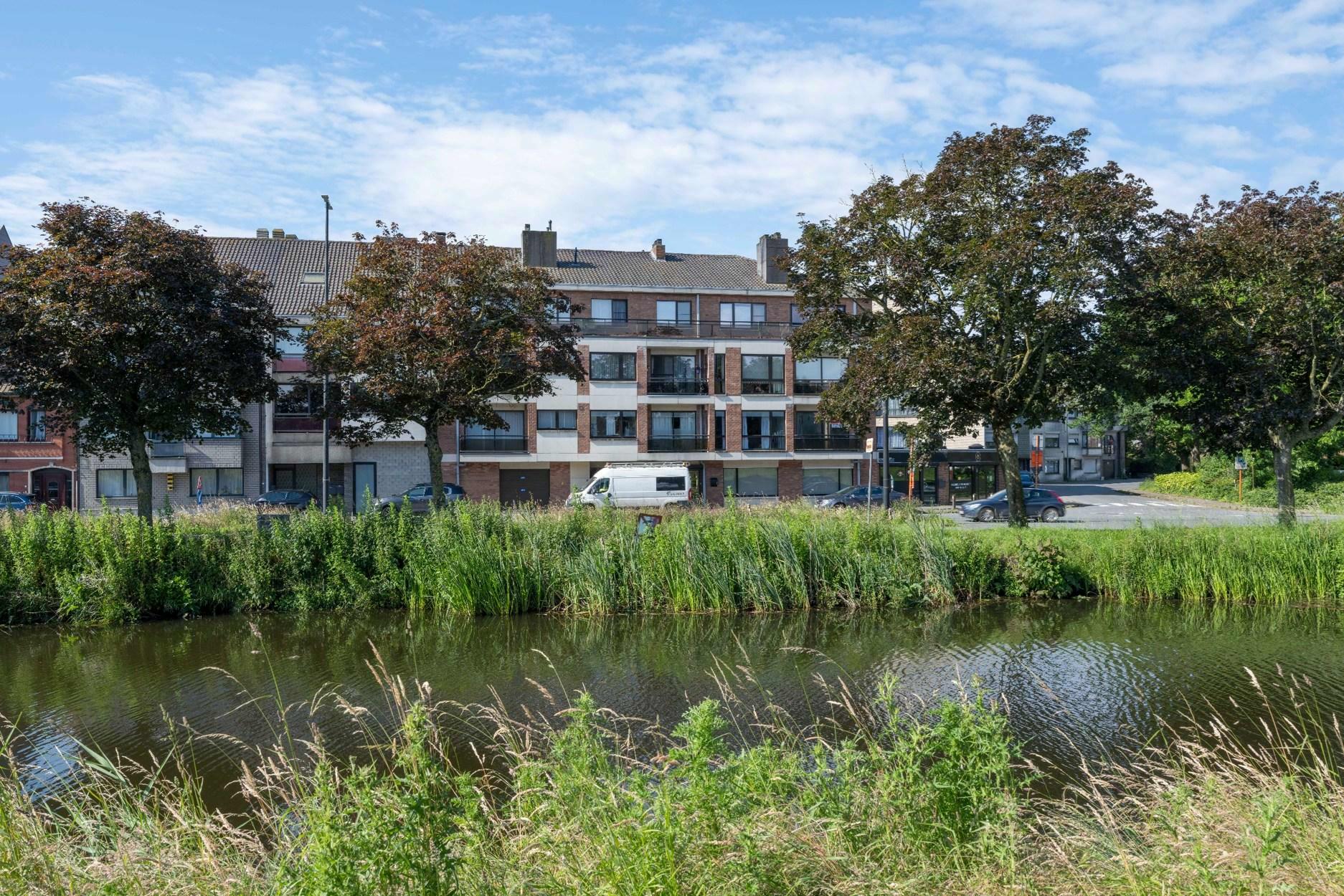 Appartement met 3 slaapkamers, 2 terrassen en zicht op de Durme!