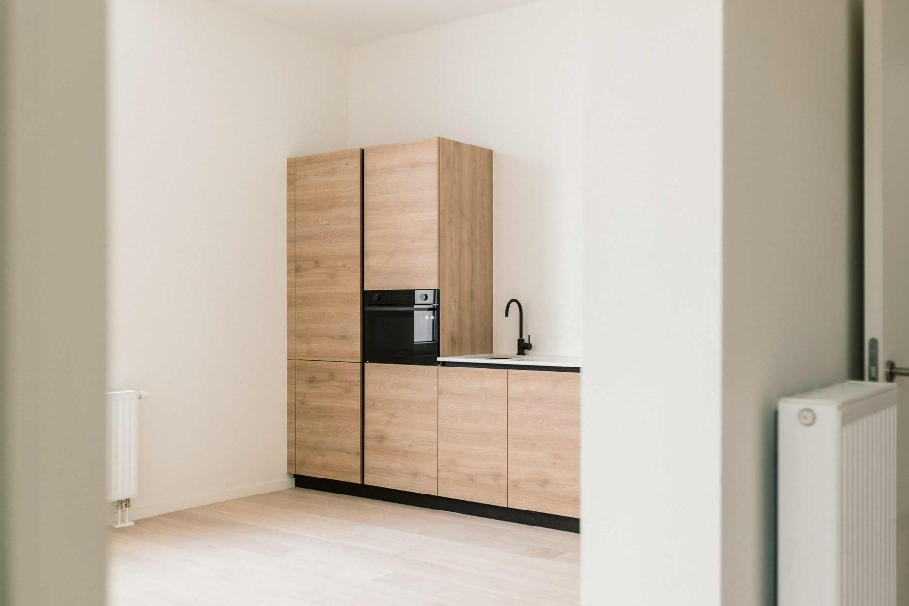 Trendy gerenoveerd dakappartement nabij Park Spoor Noord