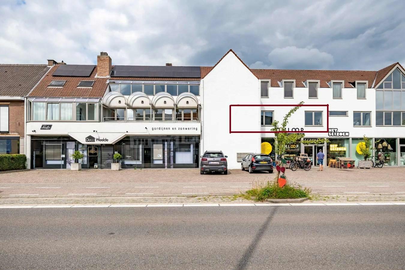 Licht appartement van ca 99m² met 2 slaapkamers en ruim terras van ca 20m².