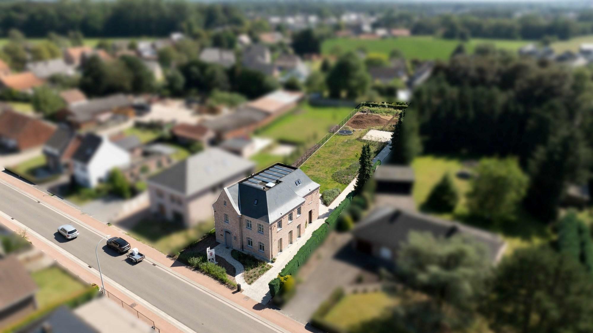 Villa (BJ 2023) op zuidperceel van 1850m² met topmaterialen