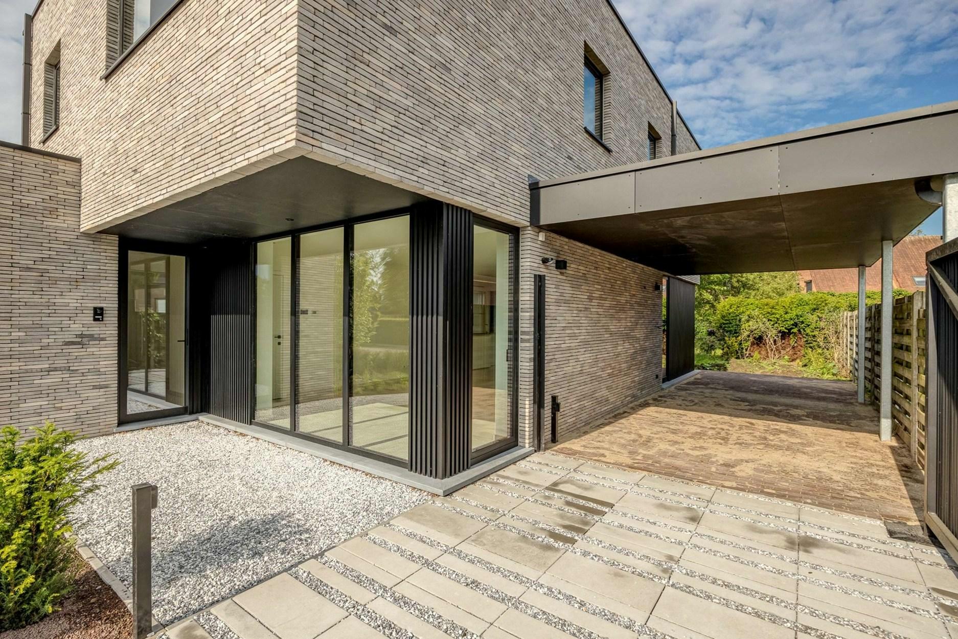 Half-open BEN-woning te Merksplas op een perceel van ca. 531 m²