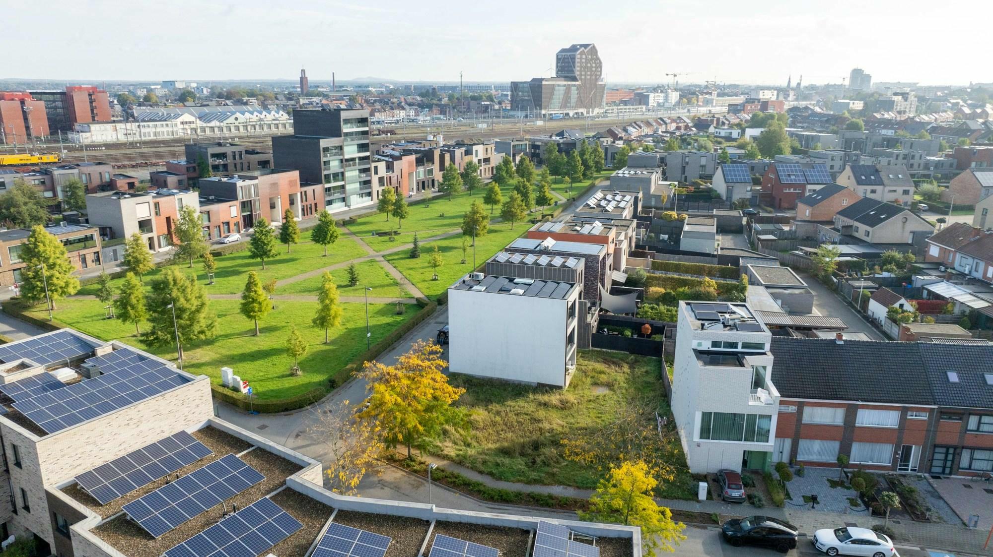 Top gelegen bouwperceel met voorlopige aanvaarding voor het bouwen van 4 appartementen te Hasselt.