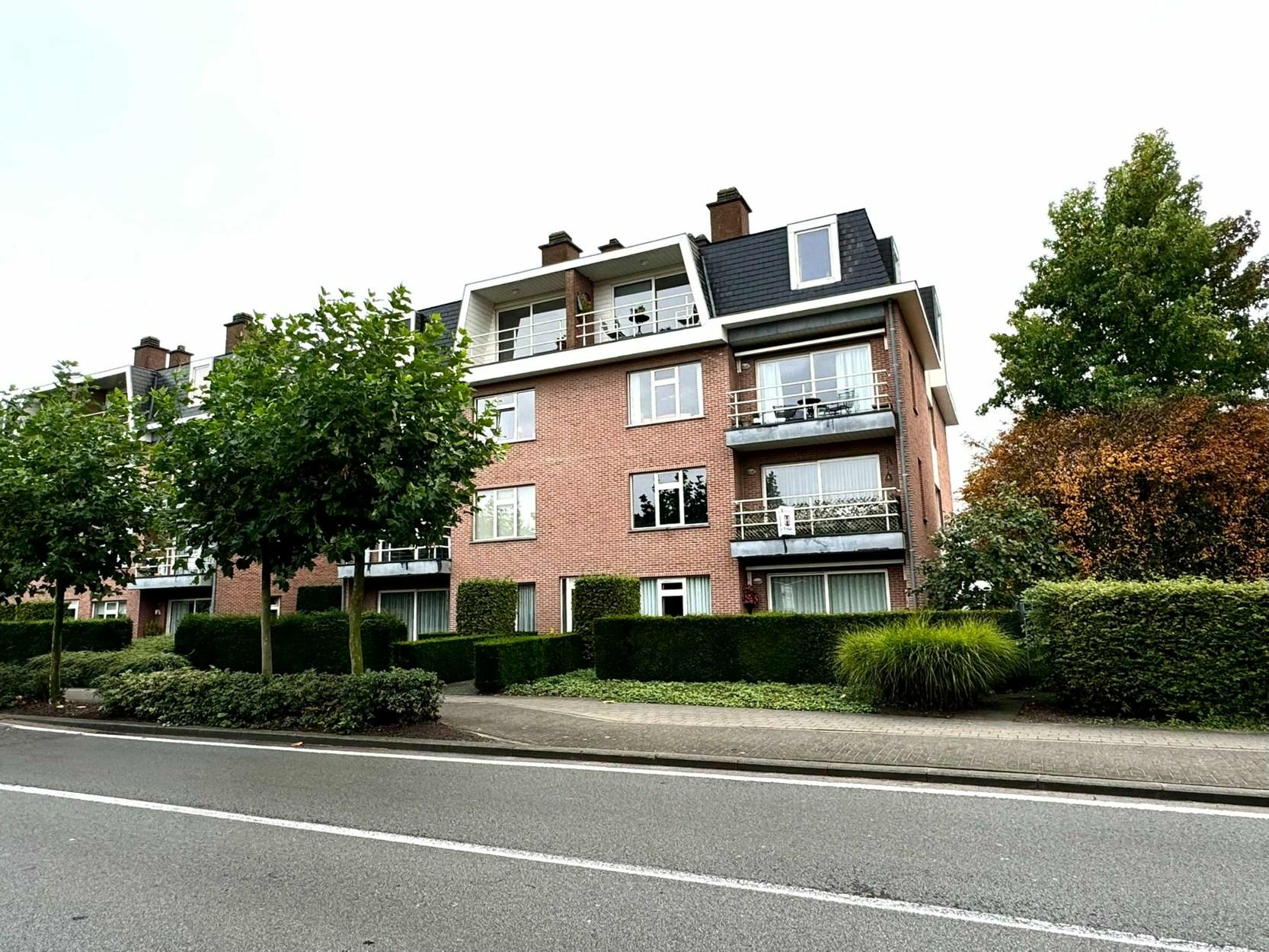 Gerenoveerd appartement van 120 m² nabij het centrum van Poppel