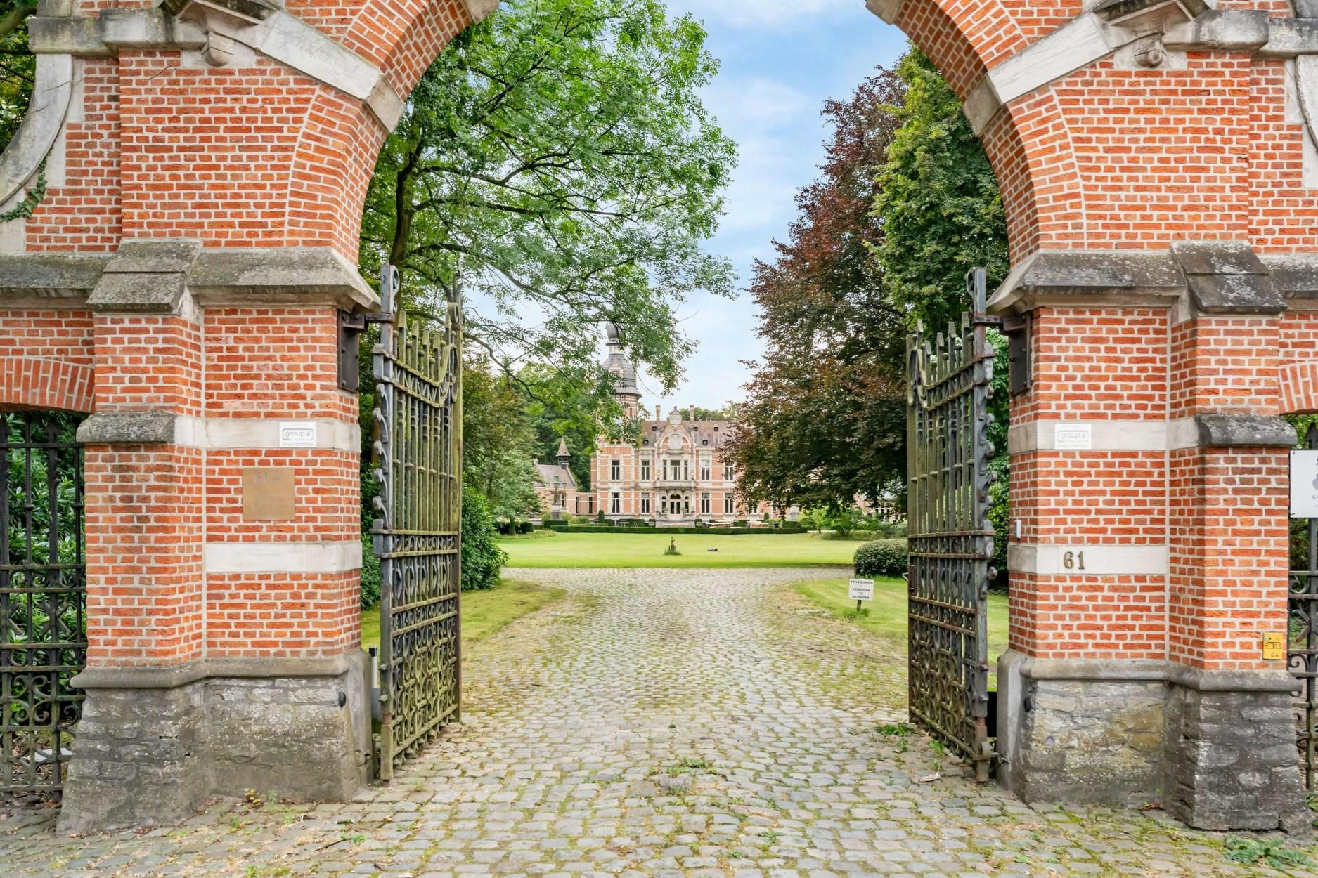 Ruim kasteelappartement in een uniek parkdomein!