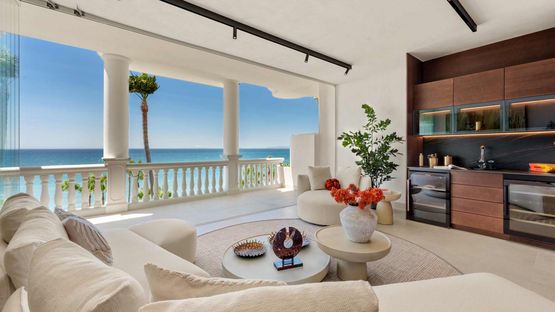 Luxe eerstelijns strandappartement aan de nieuwe gouden mijl, Estepona