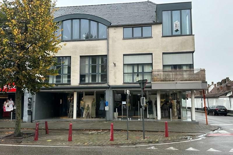 Commerciële winkel te Hoogstraten