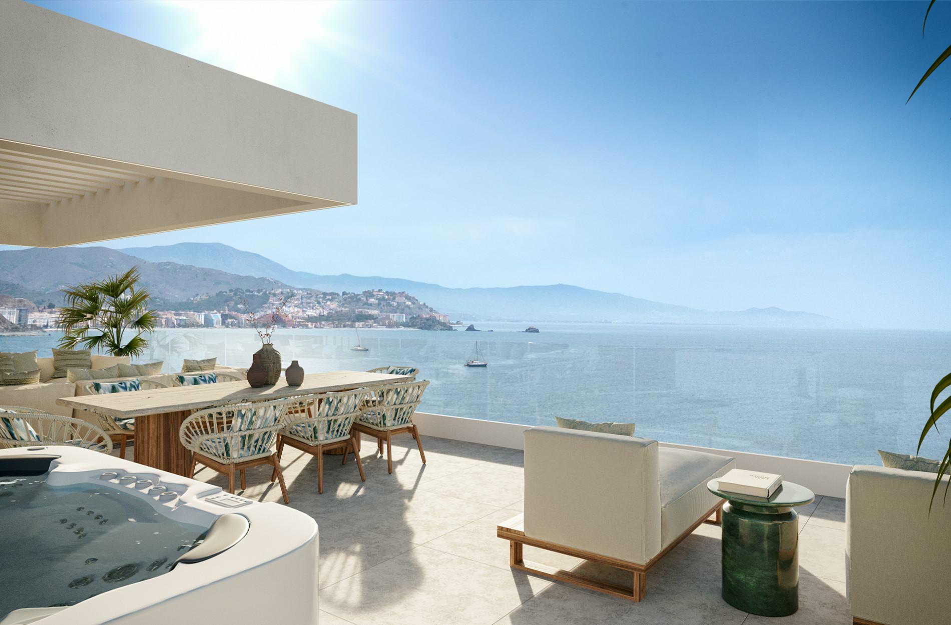 Luxe villa tegenover de charmante jachthaven van Marina del Este, La Herradura, Granada