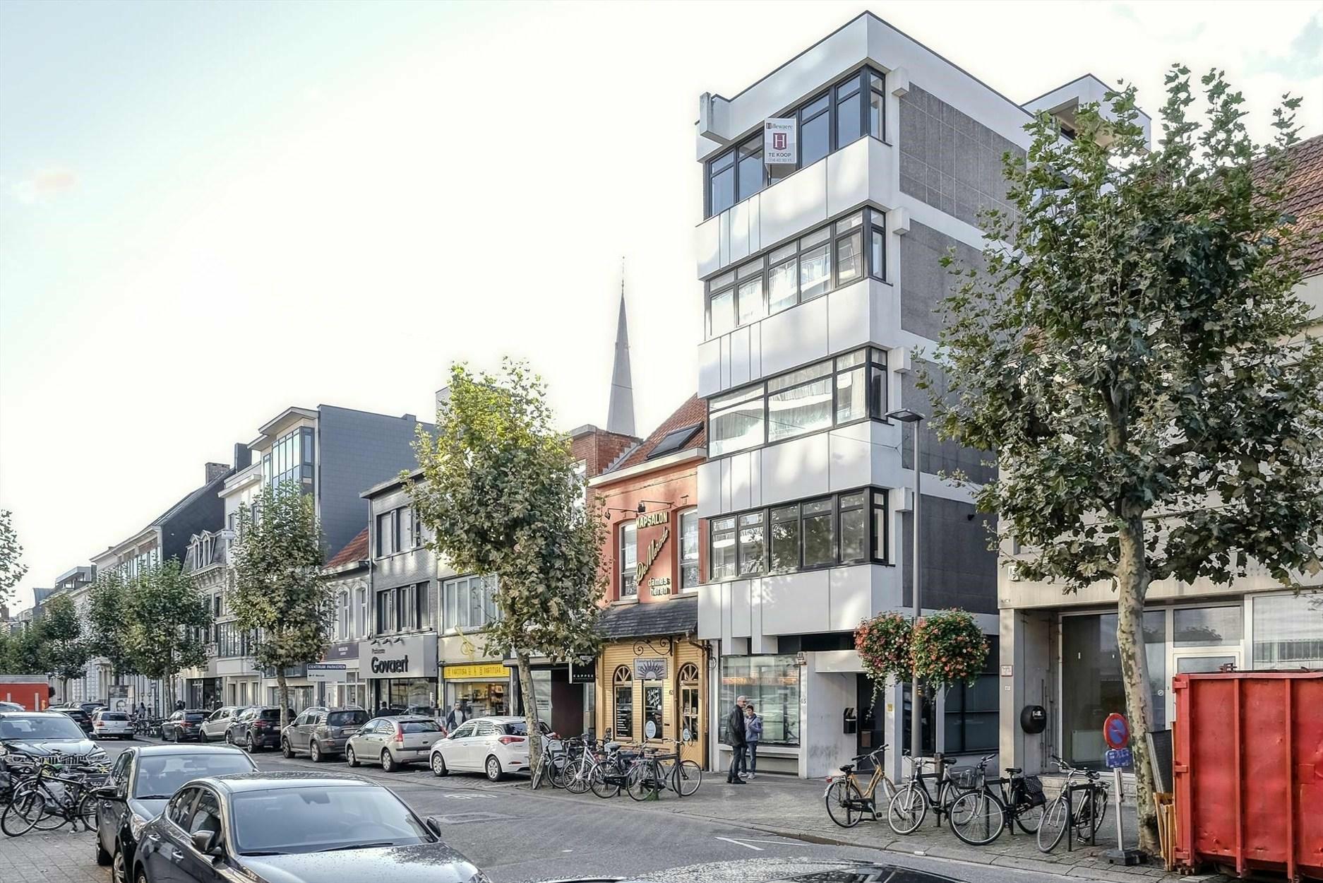 Instapklaar, licht appartement van 106 m² met 2 slaapkamers in centrum Turnhout