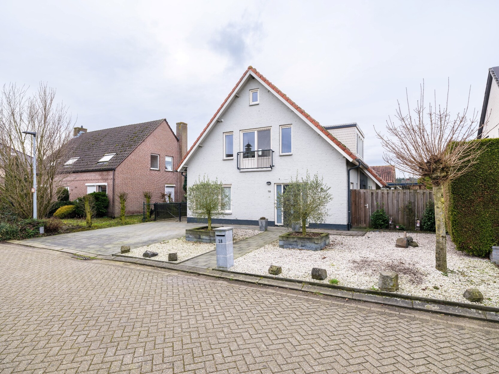 Instapklare villa op een perceel van 747 m² in een rustige en doodlopende straat. 